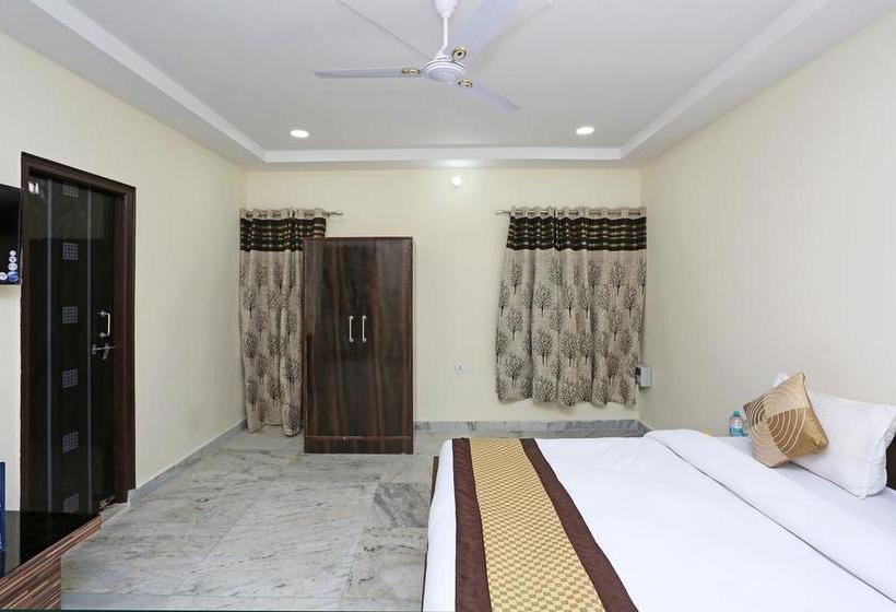 Oyo 10708 Hotel Shree Krishna Spritual Stay 10