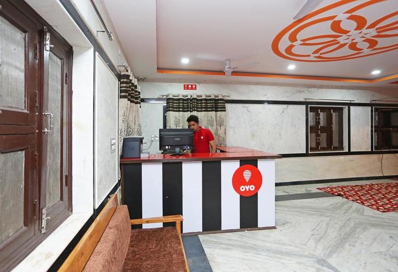 Oyo 10708 Hotel Shree Krishna Spritual Stay 15
