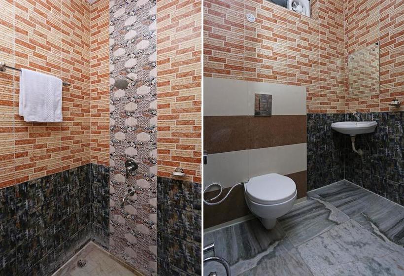 Oyo 10708 Hotel Shree Krishna Spritual Stay 20