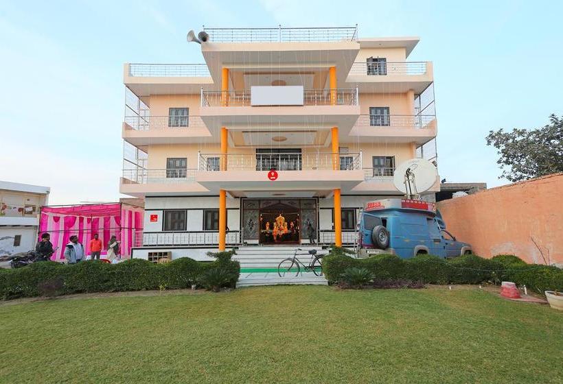 Oyo 10708 Hotel Shree Krishna Spritual Stay 3
