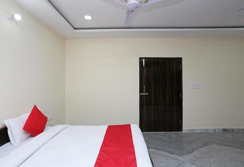 Oyo 10708 Hotel Shree Krishna Spritual Stay 8