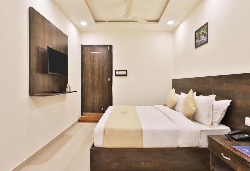 Oyo 11072 Hotel Kajri Residency 5