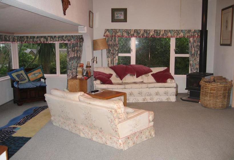 Bed and Breakfast Bush House 2