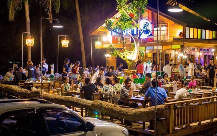 Klang Aow Seafood & Resort 11