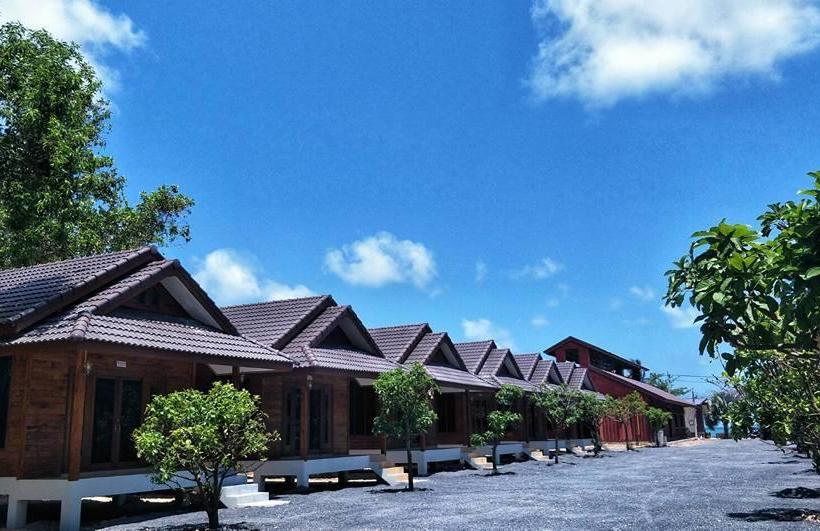 Klang Aow Seafood & Resort 2