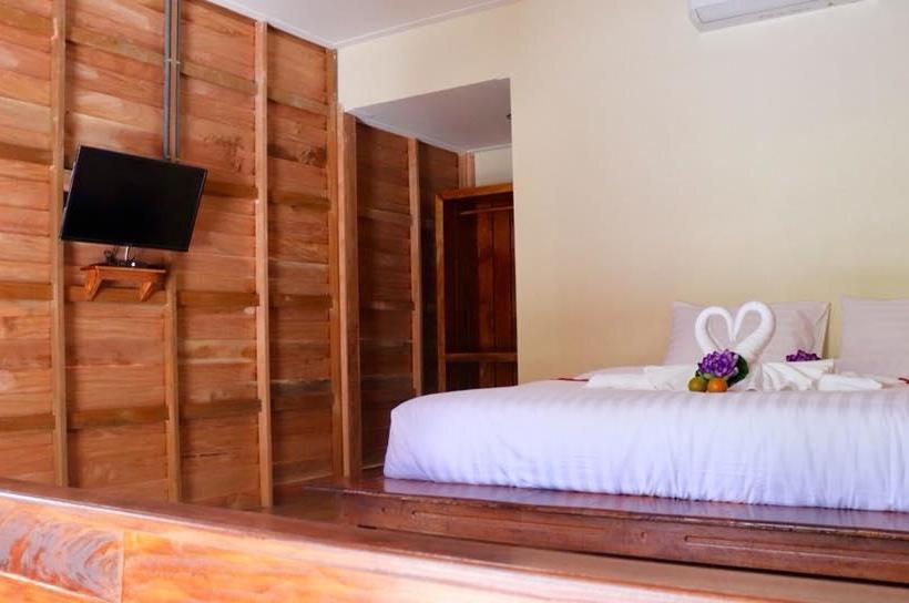 Klang Aow Seafood & Resort 3