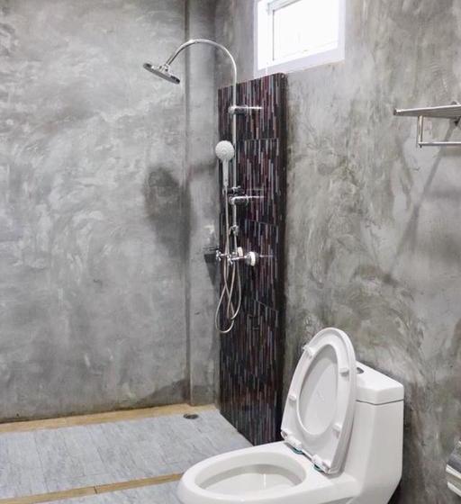 Klang Aow Seafood & Resort 4