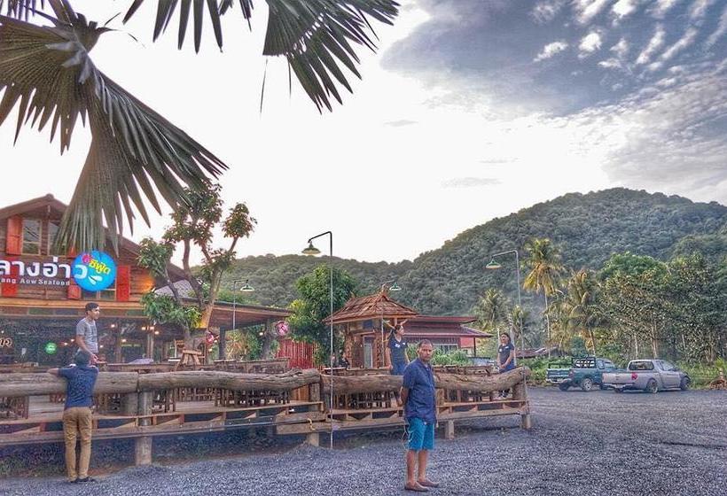 Klang Aow Seafood & Resort 9
