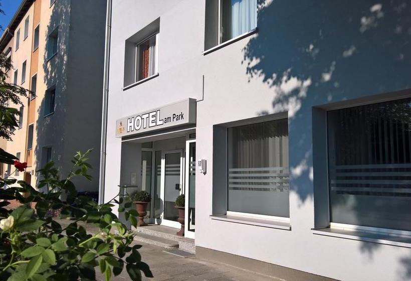 Hotel Am Park 12