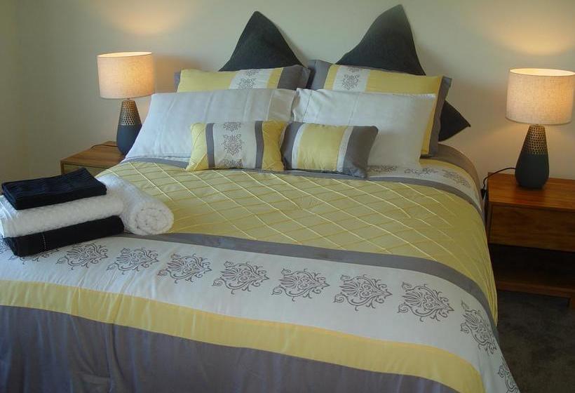 Bed and Breakfast Silverdale Hilltop Lodge 2