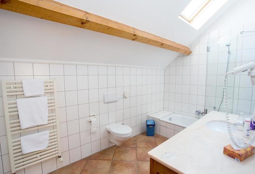 Landhotel Battenheimer Hof 10