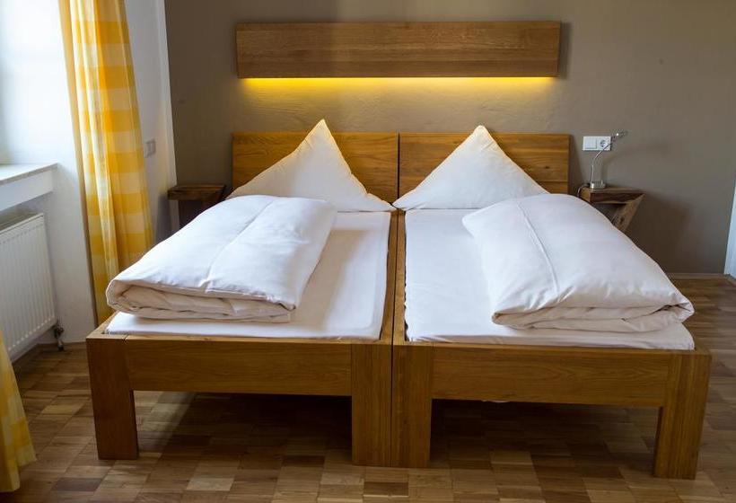 Landhotel Battenheimer Hof 12