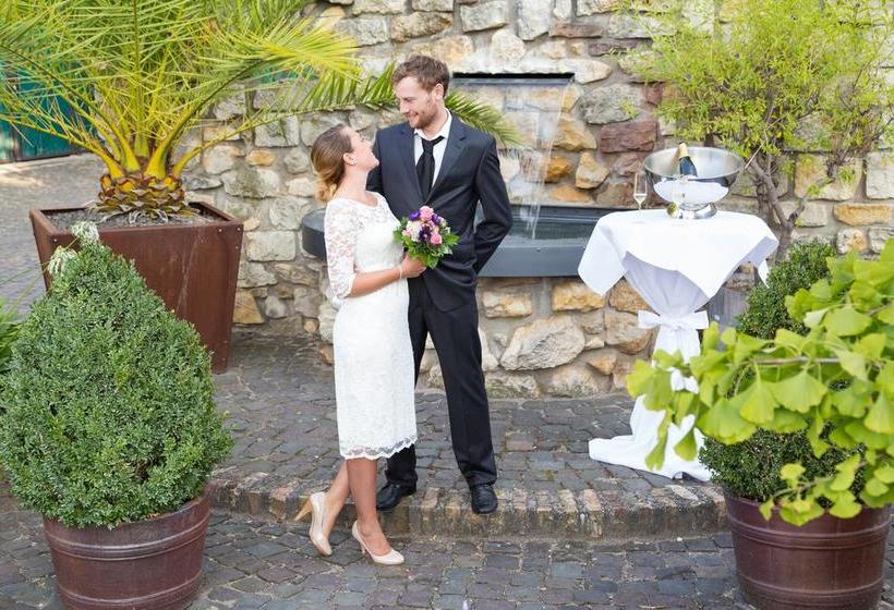 Landhotel Battenheimer Hof 13