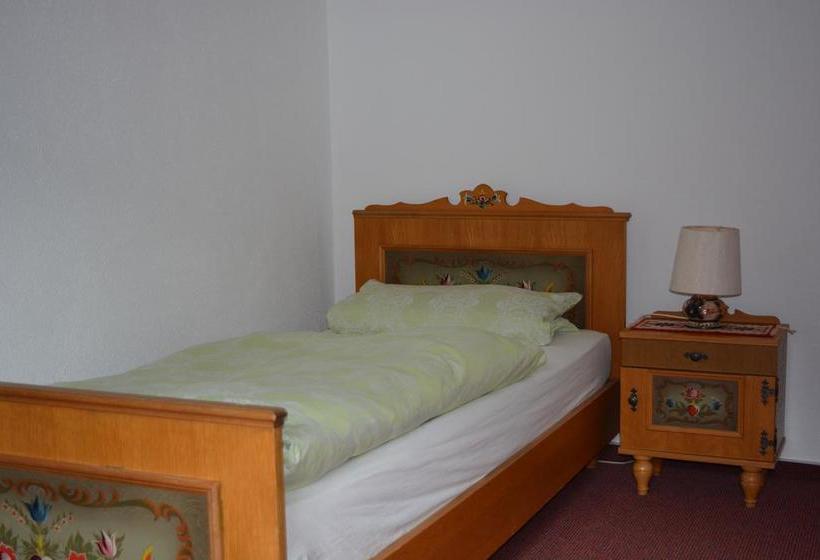 Hotel Restaurant Bauernstube 9