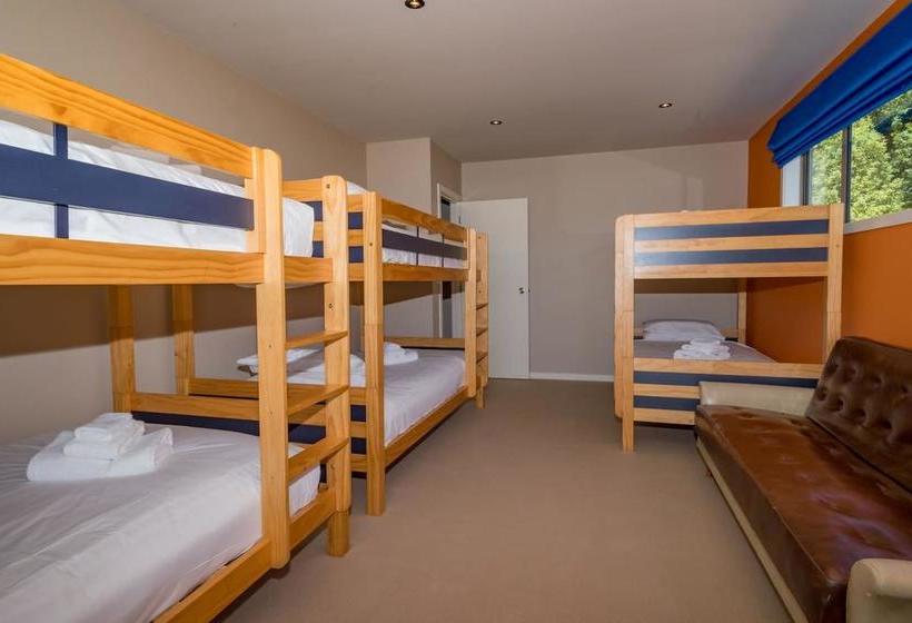 Bed and Breakfast An Alpine Lodge For Shari 11