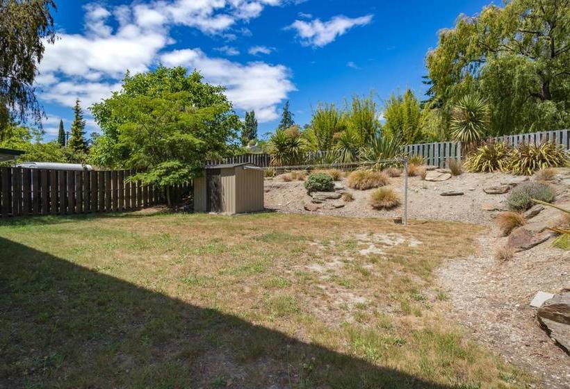 Bed and Breakfast An Alpine Lodge For Shari 5