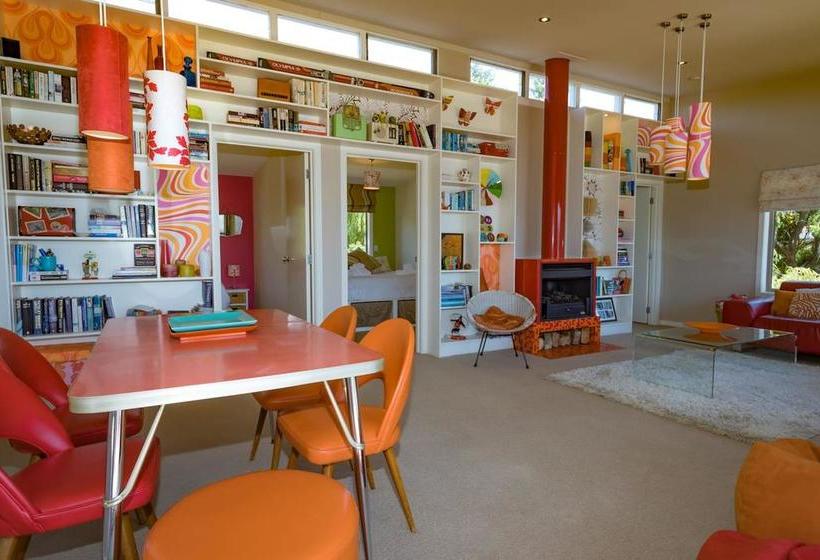 Bed and Breakfast An Alpine Lodge For Shari 6