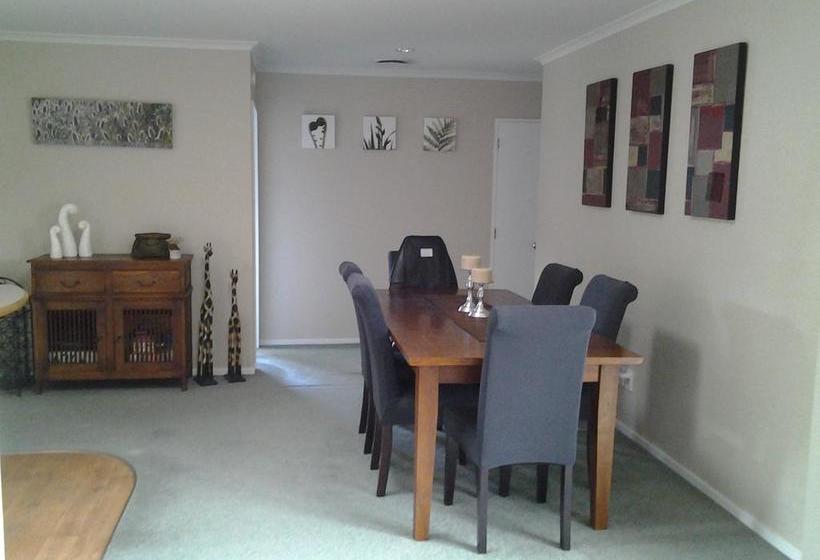 Bed and Breakfast Karens Garden Retreat 14