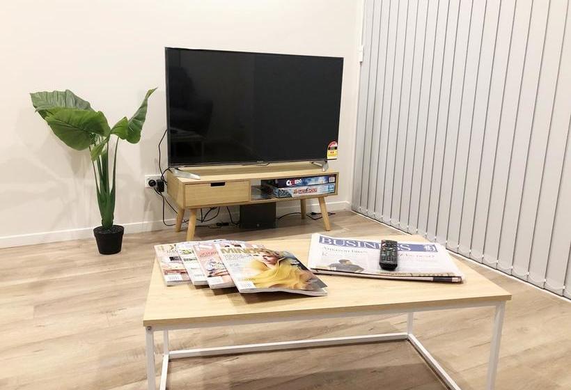 Brand New Albany Bed & Breakfast 3