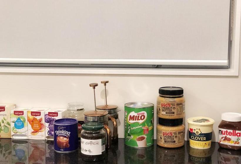 Brand New Albany Bed & Breakfast 7