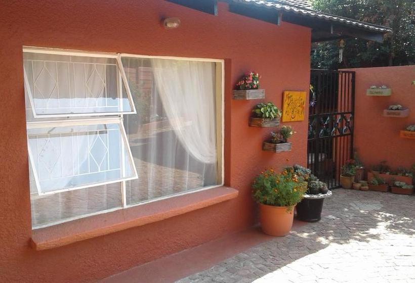 Bed and Breakfast Desert Rose Inn 7