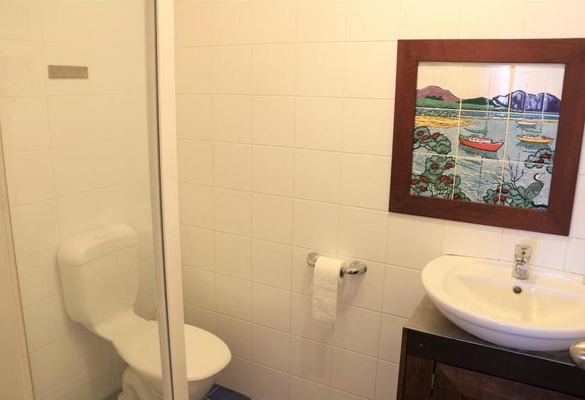 Bed and Breakfast Twin Room In A Beautiful House 2