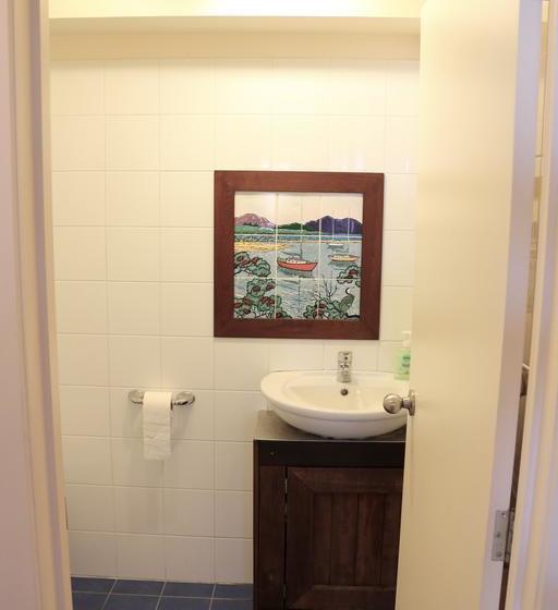 Bed and Breakfast Twin Room In A Beautiful House 4