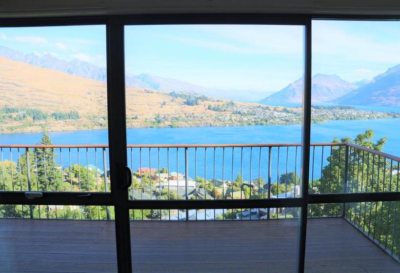 Bed and Breakfast Twin Room In A Beautiful House 6