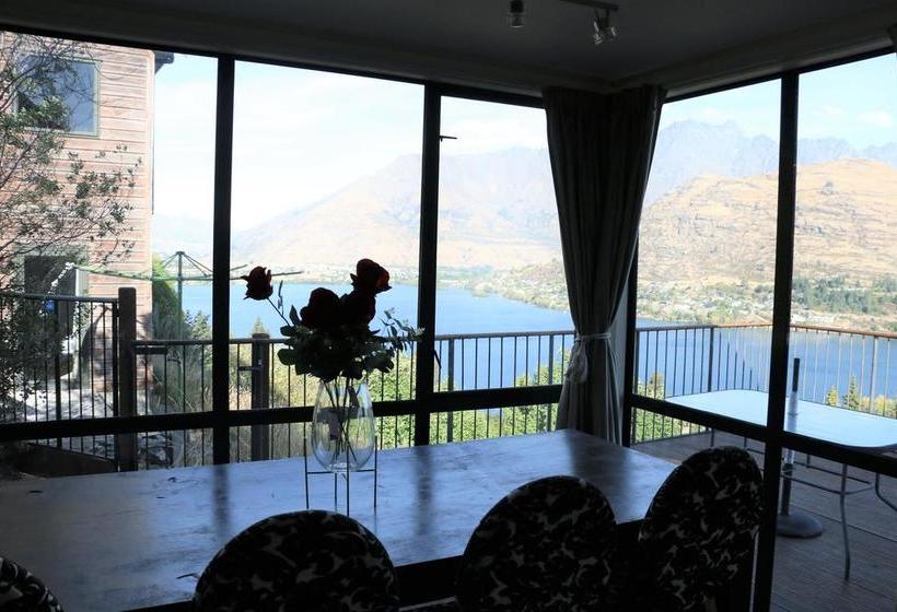 Bed and Breakfast Twin Room In A Beautiful House 8