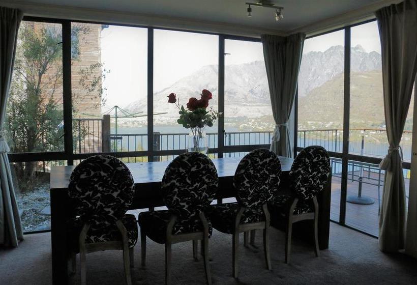 Bed and Breakfast Twin Room In A Beautiful House 9