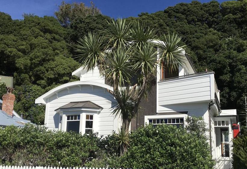 Bed and Breakfast Karaka Bays 1