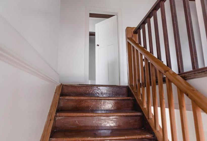 Hotel Gansbaai Boarding Lodge 1