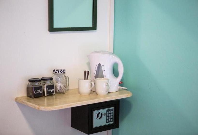 Hotel Gansbaai Boarding Lodge 5