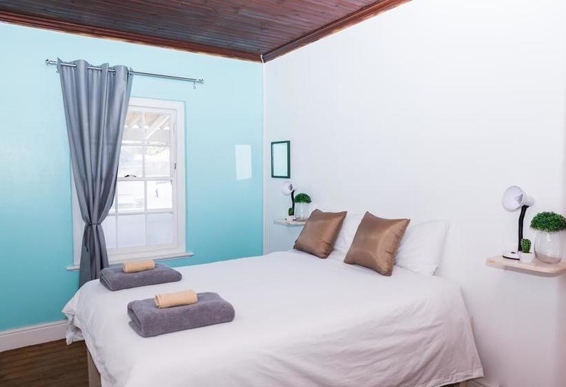 Hotel Gansbaai Boarding Lodge 7