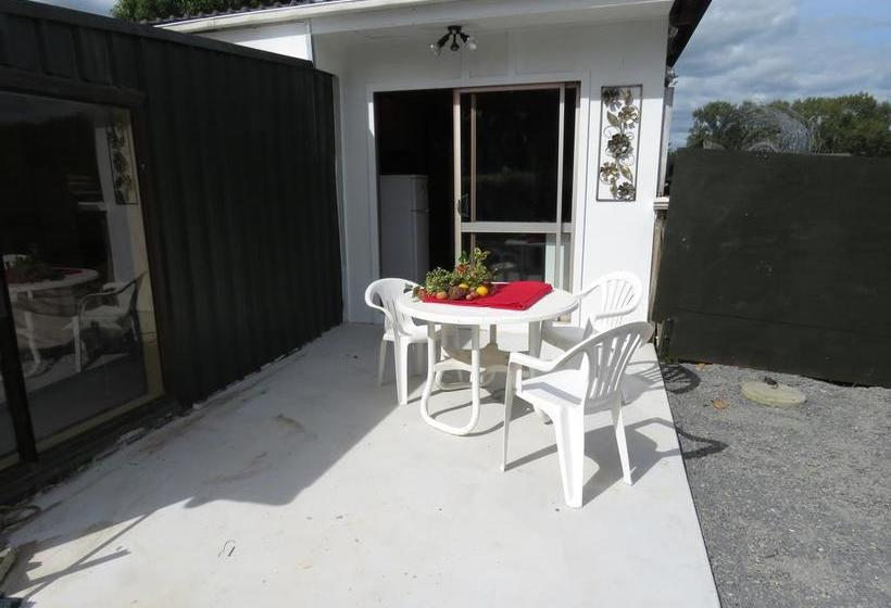 Whitelillys Bed And Breakfast Farmstay 1