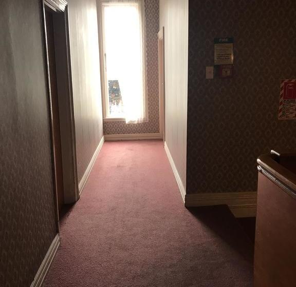 Hotel Criterion Club 2