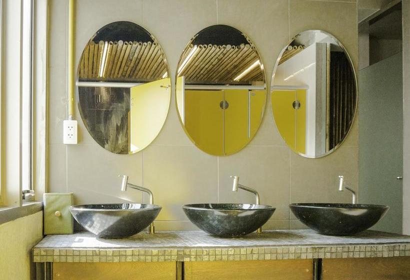 Hostel Whereder Poshtel 14