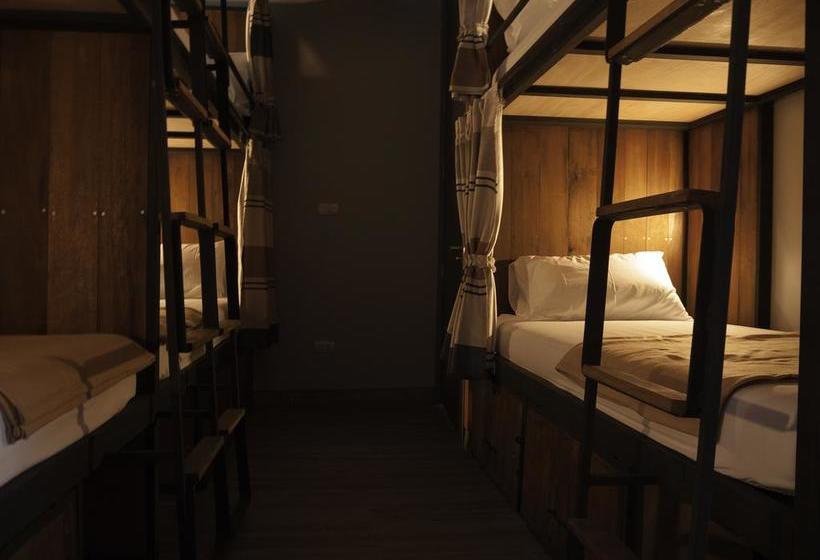 Hostel Whereder Poshtel 15