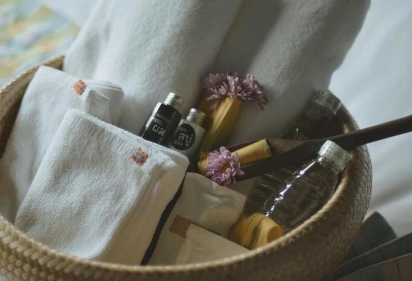 Hostel Whereder Poshtel 17