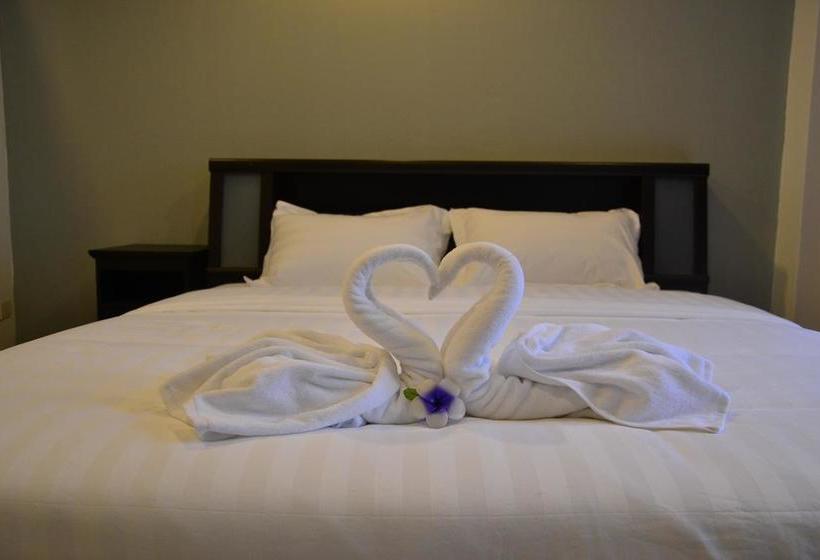 Hotel C&c Residence Bistro Restaurant 19