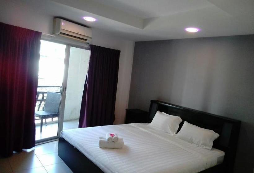 Hotel C&c Residence Bistro Restaurant 7