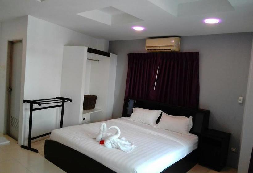 Hotel C&c Residence Bistro Restaurant 9