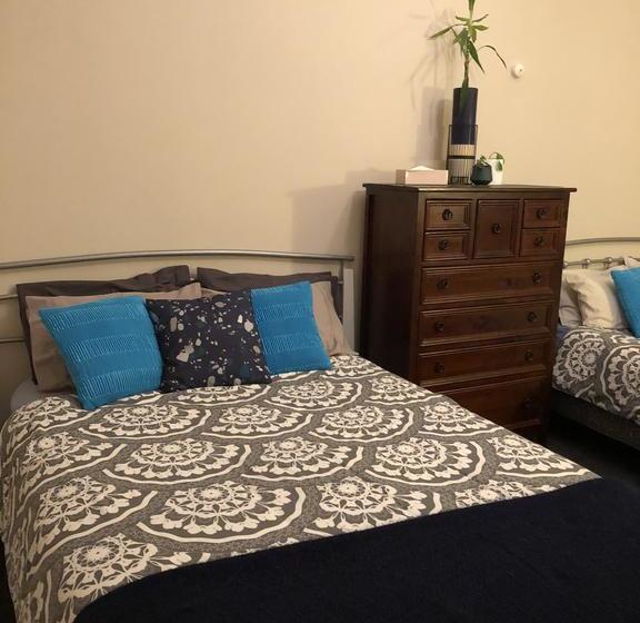 Bed and Breakfast Living On Dee 16