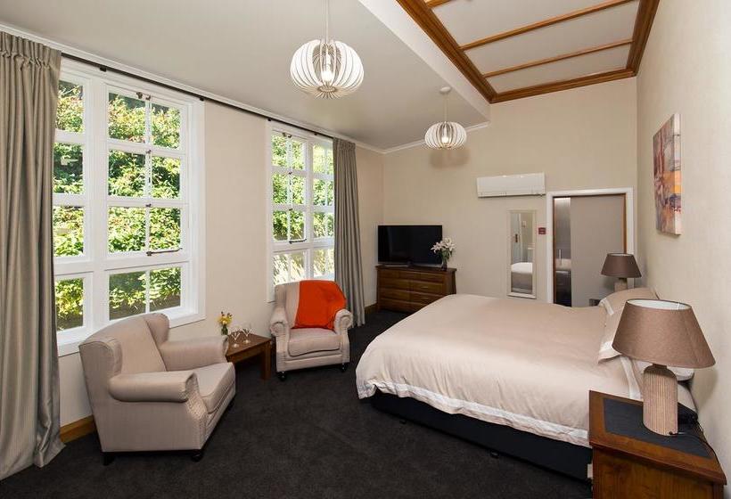 Bed and Breakfast The Old School Enfield 15