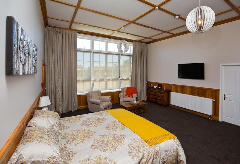 Bed and Breakfast The Old School Enfield 16