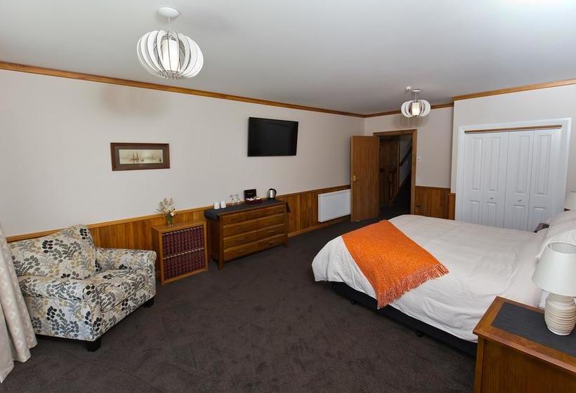 Bed and Breakfast The Old School Enfield 20