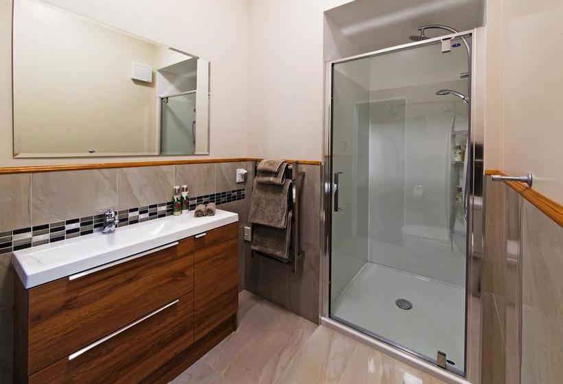 Bed and Breakfast The Old School Enfield 8