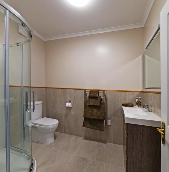 Bed and Breakfast The Old School Enfield 9