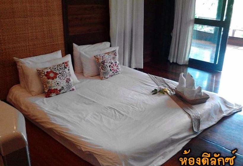 Baansuanleelawadee Resort Amphawa 11