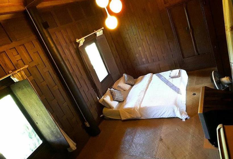 Baansuanleelawadee Resort Amphawa 14